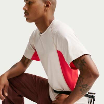 Nike ACG Wildsee Dri-FIT Kısa Kollu Erkek Üst İçliği görsel 3