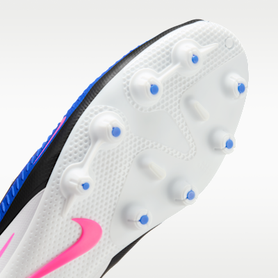 Nike Phantom 6 Low Pro Hard-Ground Soccer Cleats