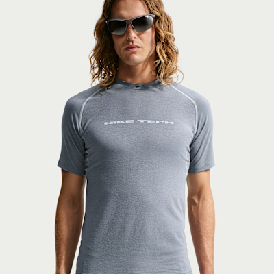 Nike Tech Dri-FIT Kısa Kollu Erkek Üstü