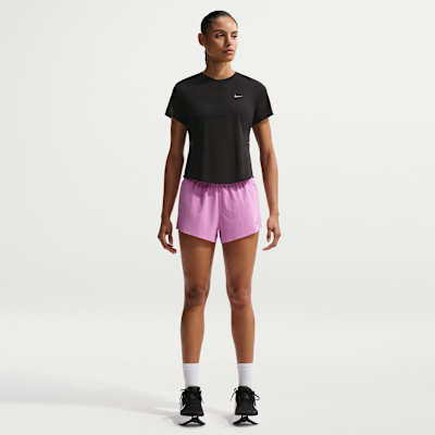 Nike Swift Breathe Dri-FIT Normal Belli 6 cm Slip Astarlı Kadın Koşu Şortu