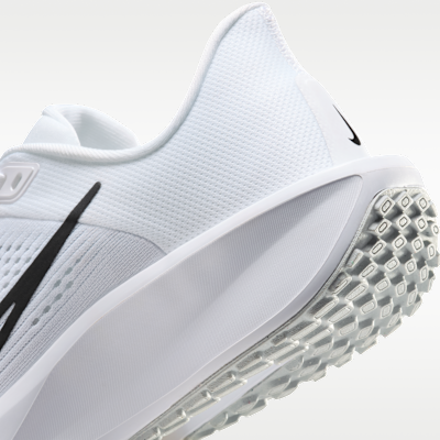 Tenis de correr en pavimento para mujer Nike Quest 6