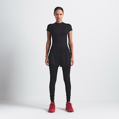 T-shirt Padded Baby NikeSKIMS Matte para mulher