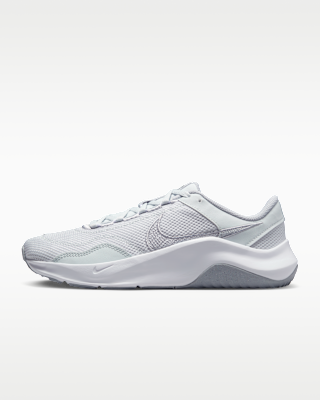 Женские кроссовки Nike Legend Essential 3 Next Nature Workout