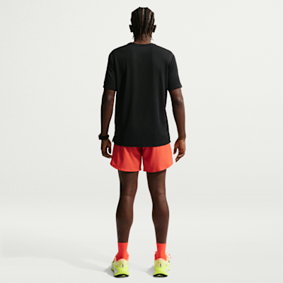 Nike Miler Dri-FIT Kısa Kollu Erkek Koşu Üstü görsel 5