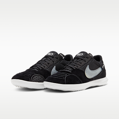 Nike Streetgato Low-Top Football Shoes