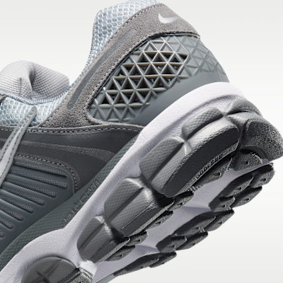 Nike Zoom Vomero 5 男鞋