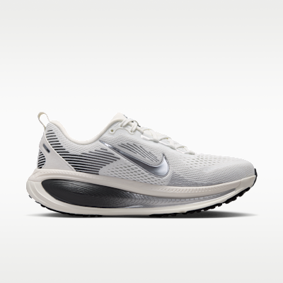 Nike Vomero 18 Kadın Yol Koşu Ayakkabısı görsel 3
