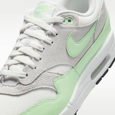 รองเท้าผู้ชาย Nike Air Max 1 Essential