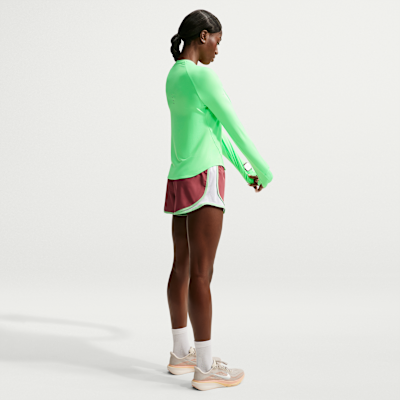 Nike Swift Dri-FIT UV Uzun Kollu Crew Yakalı Kadın Koşu Üstü görsel 5