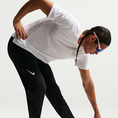 Nike AeroSwift Dri-FIT ADV Erkek Koşu Eşofman Altı görsel 4
