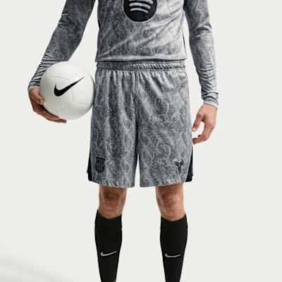 Nike FC Barcelona 2026/27 Stadyum Deplasman Kaleci Kobe Dri-FIT Erkek Futbol Taraftar Şortu görsel 2