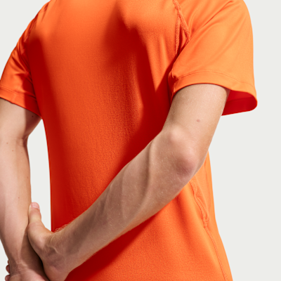 Nike ACG Wildsee Dri-FIT Kısa Kollu Erkek Üst İçliği görsel 2