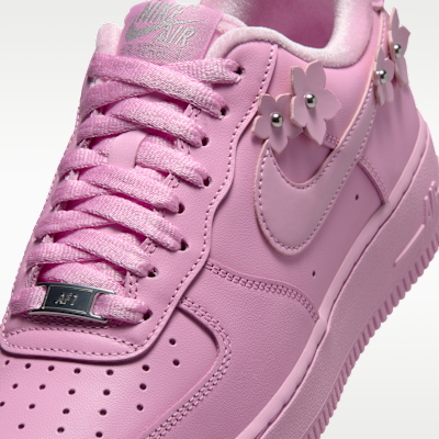 Nike Air Force 1 '07 "Florette" Kadın Ayakkabısı görsel 7