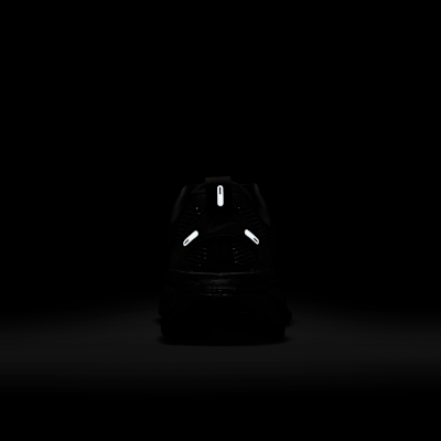 Nike Vomero 18 Women's Road Running Shoes