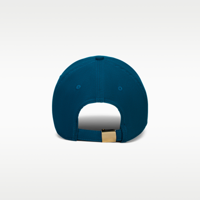 Gorra con logotipo de metal y estructura Nike Dri-FIT Club