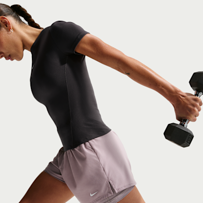 Nike One Dri-FIT Yüksek Belli 8 cm 2'si 1 Arada Kadın Şortu görsel 4