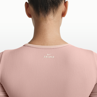 NikeSKIMS Ribbed Seamless Women's Short-Sleeve Top