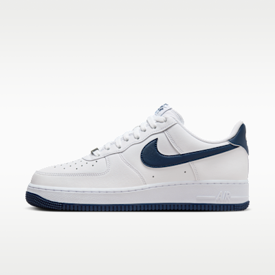 รองเท้าผู้ชาย Nike Air Force 1 '07