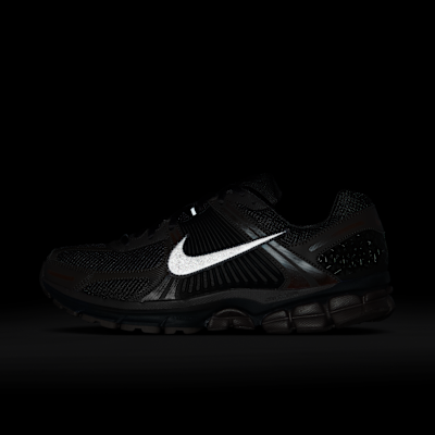 ナイキ ズーム ボメロ 5 メンズシューズ