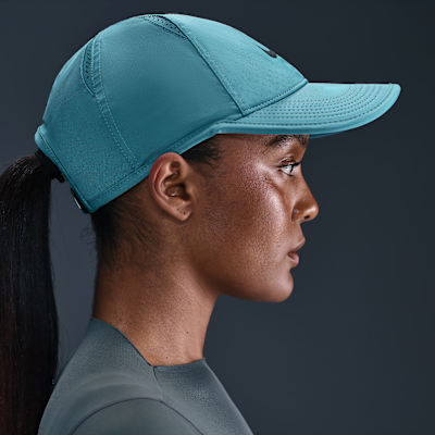 Gorra sin estructura Nike Dri-FIT Club Featherlight