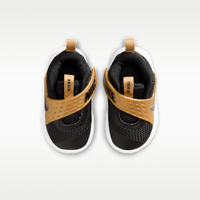 Nike Team Hustle D 12 嬰幼兒鞋款