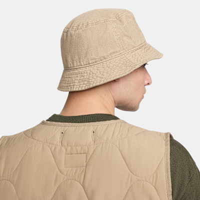 หมวกปีกรอบฟอกสี Futura Nike Apex