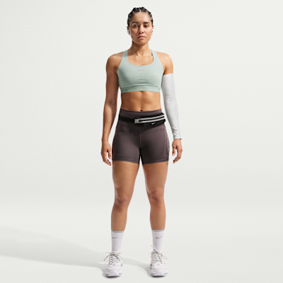 Nike Swift Yüksek Destekli Hafif Astarlı Kadın Spor Sütyeni görsel 4