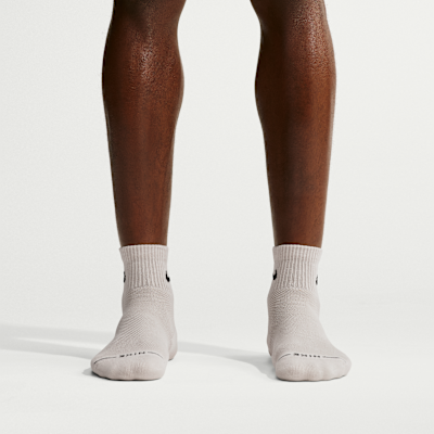 Nike Everyday Elevated Bilek Çorapları (3 Çift) görsel 4