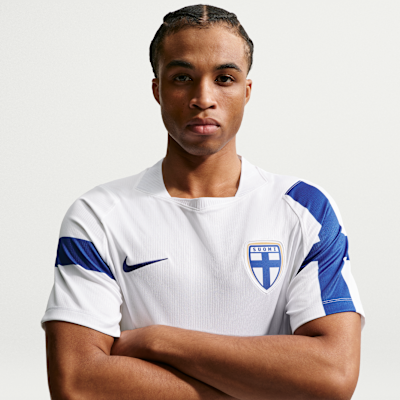 Nike Finlandiya 2026 Stadyum İç Saha Nike Dri-FIT Erkek Futbol Taraftar Forması görsel 3