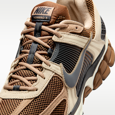 Nike Zoom Vomero 5 Men's Shoes