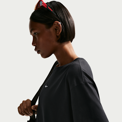 Nike Sportswear Classic Bol Kadın Tişörtü görsel 3