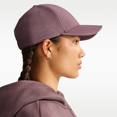 Gorra con logotipo de metal y estructura Nike Dri-FIT Club