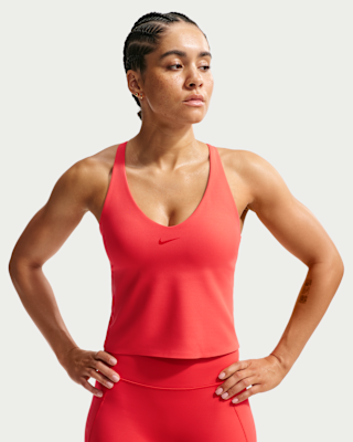 Женские  Nike Universa Medium-Support Padded Sports Bra Tank
