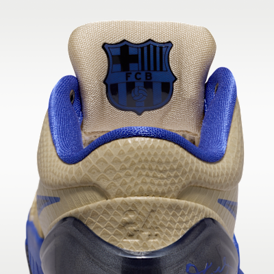 รองเท้าบาสเก็ตบอลเด็กโต Kobe IV