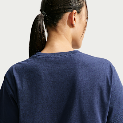 Nike Sportswear Classic Bol Kadın Tişörtü görsel 2