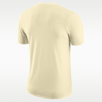 Milwaukee Bucks Essential Men's Nike NBA T-Shirt