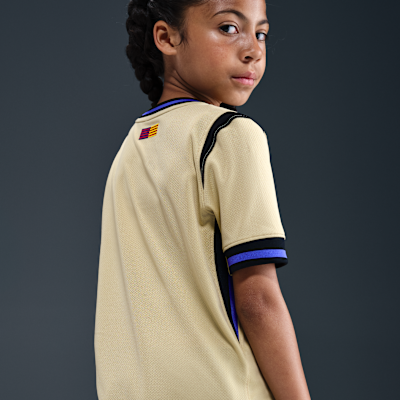Jersey de fútbol Kobe Dri-FIT Replica del FC Barcelona visitante 2025/26 Stadium para niños talla grande
