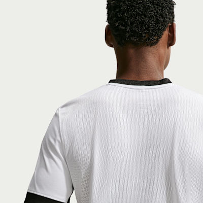 Nike Beşiktaş J.K. 2026/27 İç Saha Nike Dri-FIT Erkek Futbol Taraftar Forması görsel 2