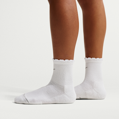 Nike Everyday Elevated Yuvarlatılmış Boğazlı Micro-Crew Çoraplar (2 Çift) görsel 3
