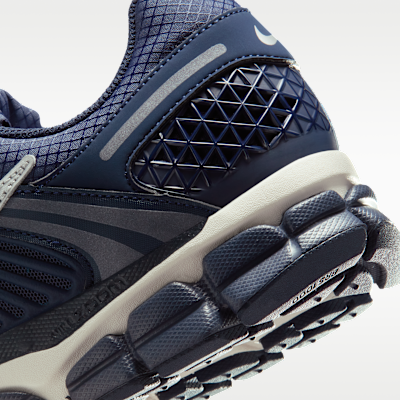 Nike Zoom Vomero 5 SE Men's Shoes