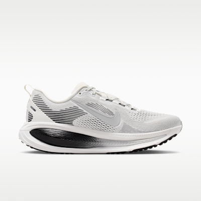 Nike Vomero 18 Erkek Yol Koşu Ayakkabısı görsel 3