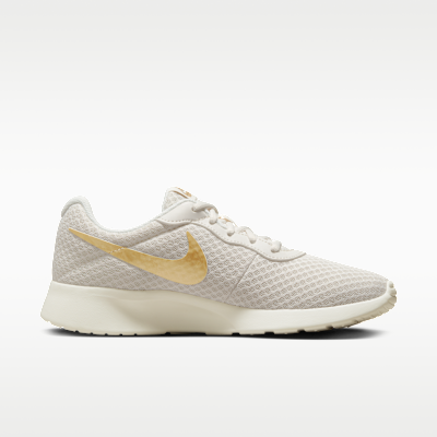 Nike Tanjun Women's Shoes