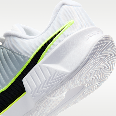 Nike GP Challenge Pro Men's Hard Court Tennis Shoes