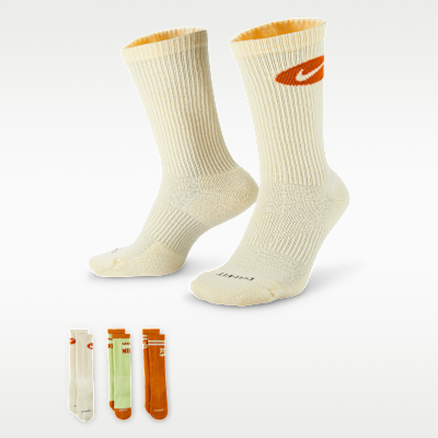 Nike Everyday Plus 中筒襪 (3 雙)