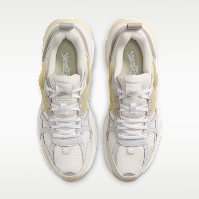 ナイキ V2K ラン ウィメンズシューズ