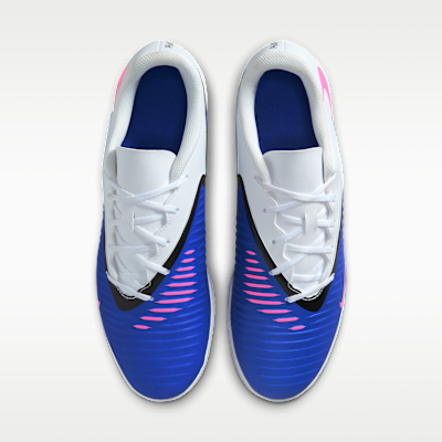 Nike Phantom 6 Low Club Indoor/Court Football Shoe