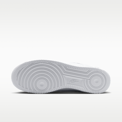 Nike Air Force 1 '07 LV8 Erkek Ayakkabısı görsel 2