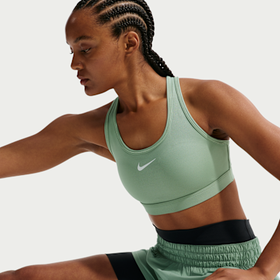 Nike Swoosh Orta Destekli Pedli Kadın Spor Sütyeni görsel 3
