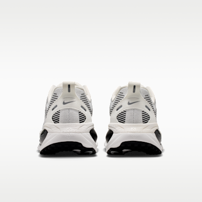 Nike Vomero 18 Erkek Yol Koşu Ayakkabısı görsel 6