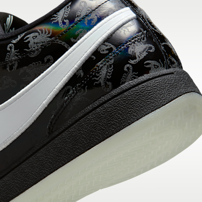 ブック 1 "Scorpion" EP バスケットボールシューズ